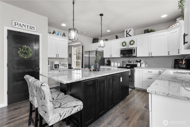 15430 92nd Avenue SE, Yelm, WA 98597