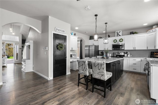 15430 92nd Avenue SE, Yelm, WA 98597