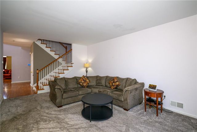 131 Olympic Way, Williams Twp, PA 18042