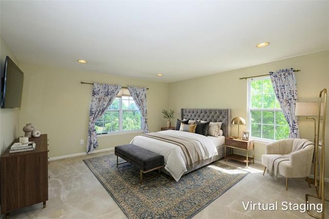 131 Olympic Way, Williams Twp, PA 18042