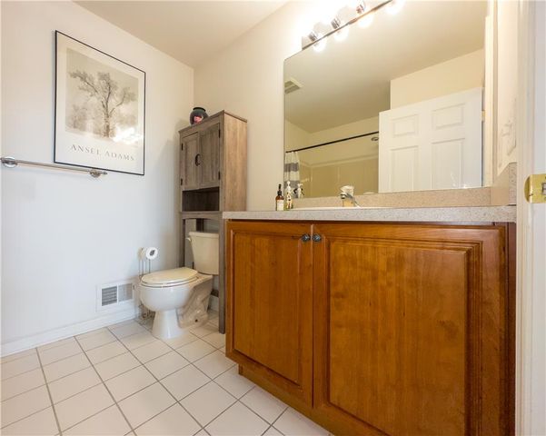 131 Olympic Way, Williams Twp, PA 18042