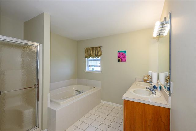 131 Olympic Way, Williams Twp, PA 18042