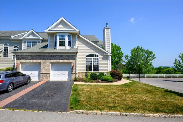 131 Olympic Way, Williams Twp, PA 18042