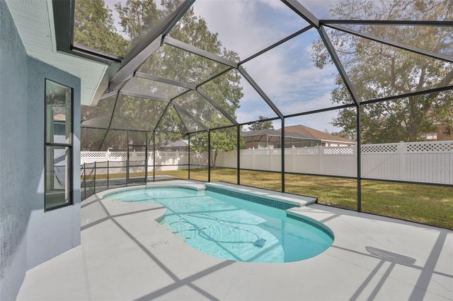 2806 BROOKE PINES COURT, Plant City, FL 33566