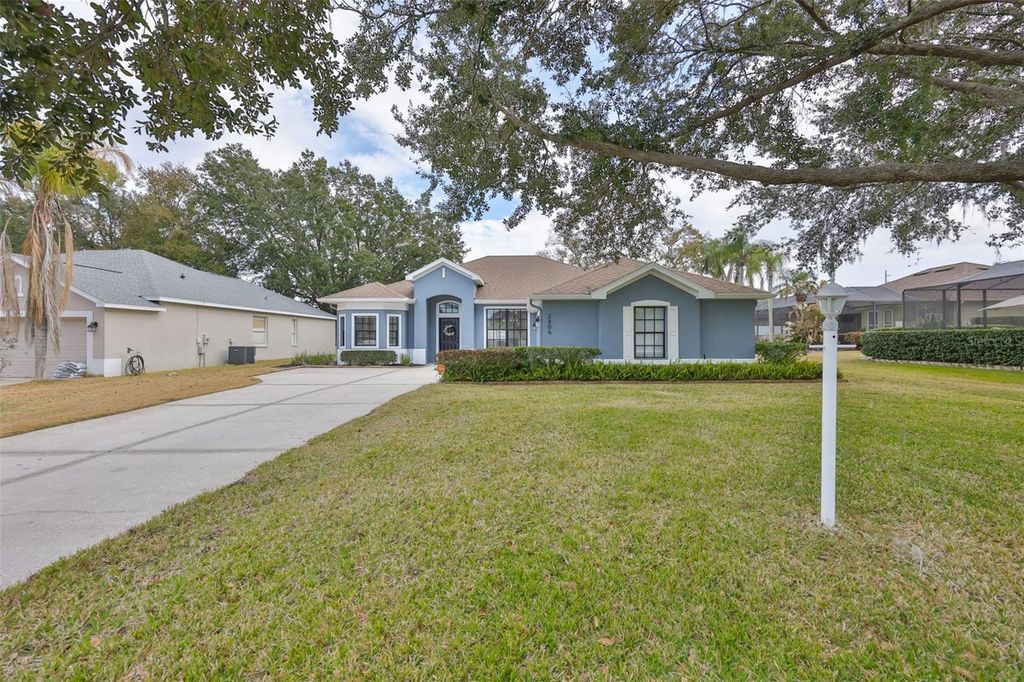 2806 BROOKE PINES COURT, Plant City, FL 33566
