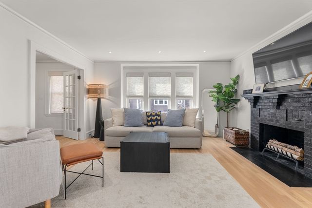 139 Bartlett Street 1, Belmont, MA 02478