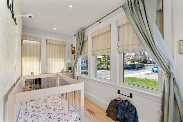139 Bartlett Street 1, Belmont, MA 02478