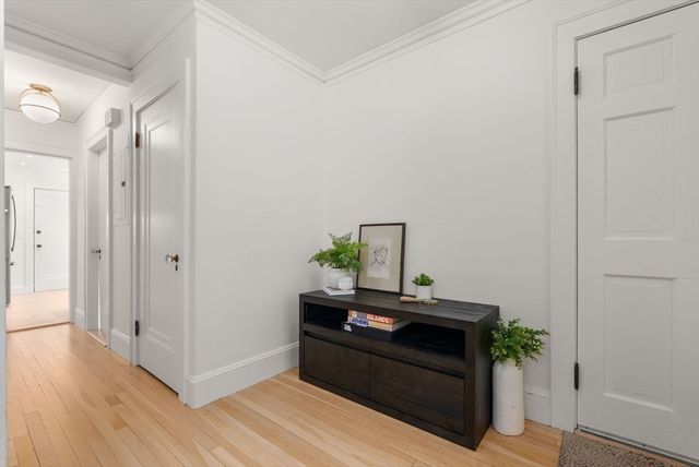 139 Bartlett Street 1, Belmont, MA 02478