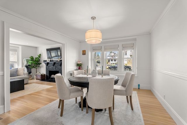 139 Bartlett Street 1, Belmont, MA 02478