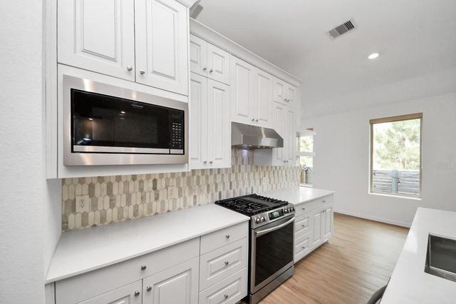 15623 Red Panda Road, Conroe, TX 77302