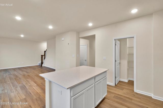 4013 Blackthorn Pl, La Grange, KY 40031