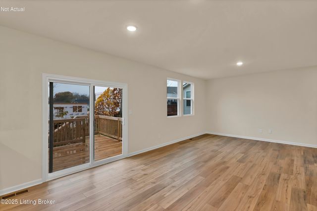 4013 Blackthorn Pl, La Grange, KY 40031