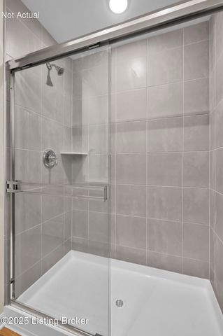 4013 Blackthorn Pl, La Grange, KY 40031