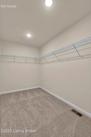 4013 Blackthorn Pl, La Grange, KY 40031