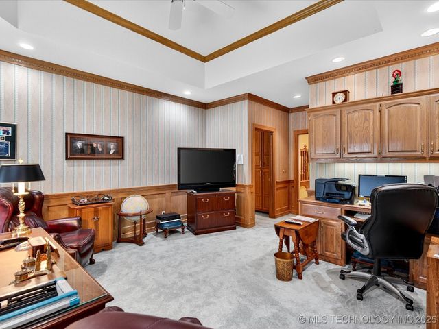 4015 Silver Lake Road, Bartlesville, OK 74006