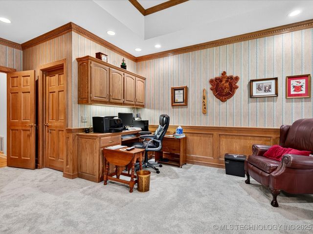 4015 Silver Lake Road, Bartlesville, OK 74006