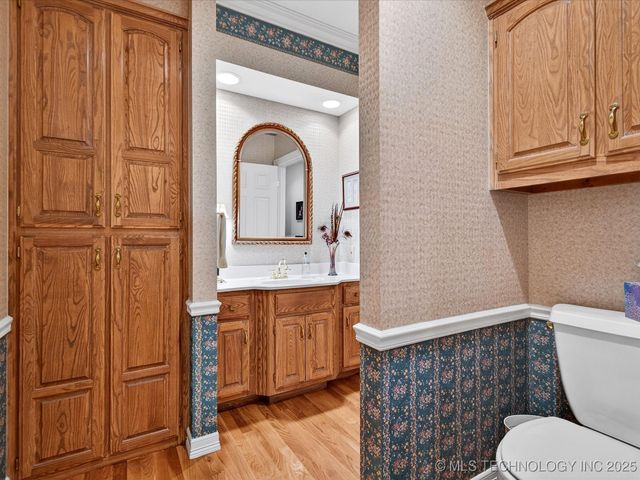 4015 Silver Lake Road, Bartlesville, OK 74006