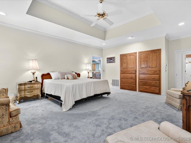 4015 Silver Lake Road, Bartlesville, OK 74006