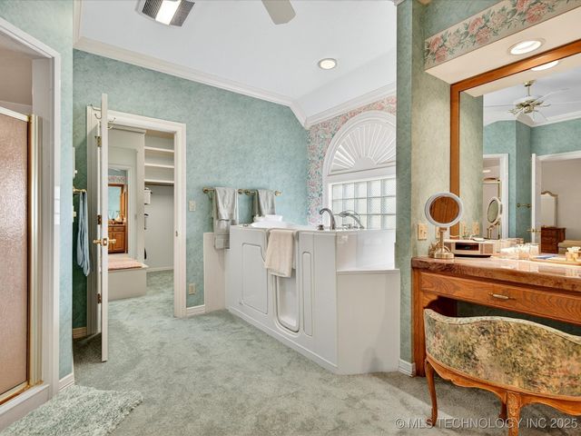 4015 Silver Lake Road, Bartlesville, OK 74006