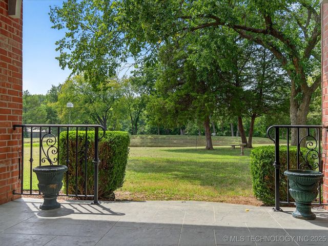 4015 Silver Lake Road, Bartlesville, OK 74006