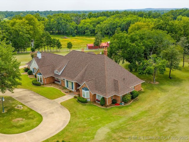4015 Silver Lake Road, Bartlesville, OK 74006