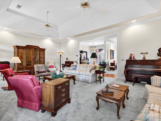 4015 Silver Lake Road, Bartlesville, OK 74006