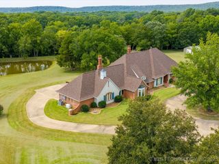 4015 Silver Lake Road, Bartlesville, OK 74006