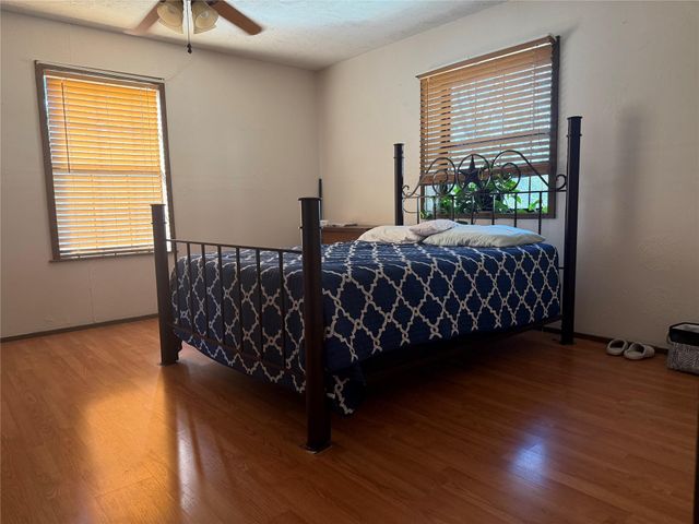 19519 County Road 377, Marquez, TX 77865