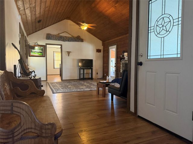 19519 County Road 377, Marquez, TX 77865