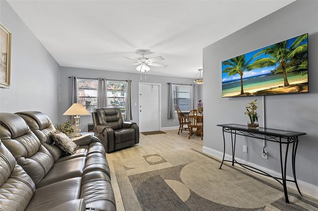 46 Woodland Drive 103, Vero Beach, FL 32962