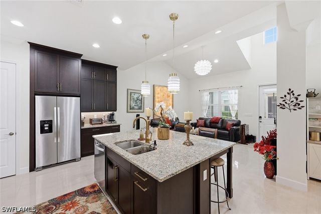 7204 Cayo Coco LN, Naples, FL 34113