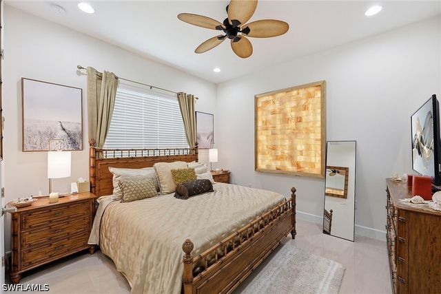 7204 Cayo Coco LN, Naples, FL 34113