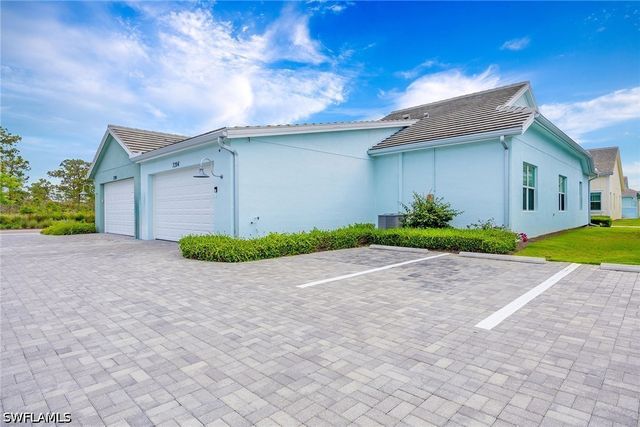 7204 Cayo Coco LN, Naples, FL 34113