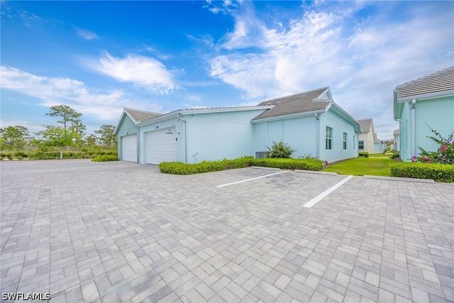 7204 Cayo Coco LN, Naples, FL 34113