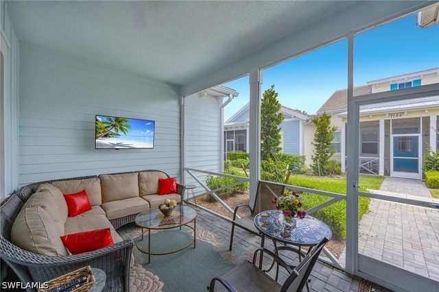 7204 Cayo Coco LN, Naples, FL 34113