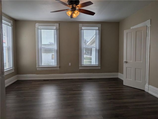 709 W Benton Street, Windsor, MO 65360