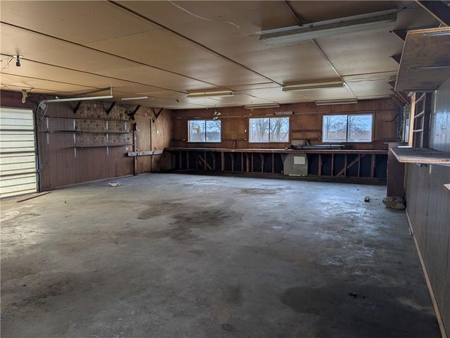 709 W Benton Street, Windsor, MO 65360