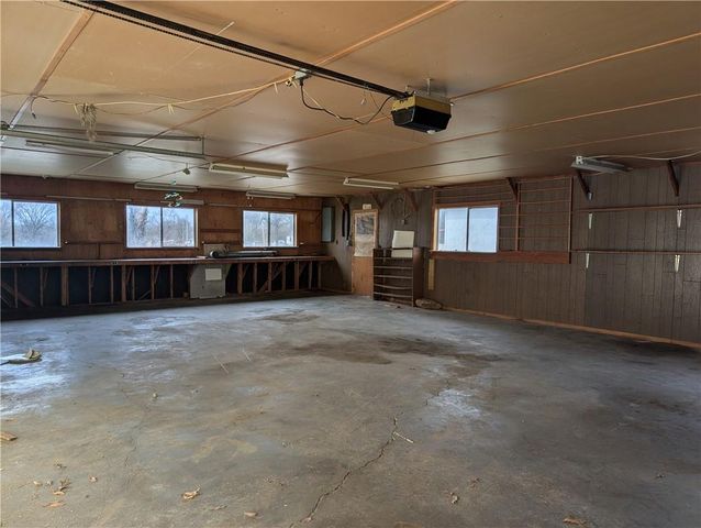 709 W Benton Street, Windsor, MO 65360