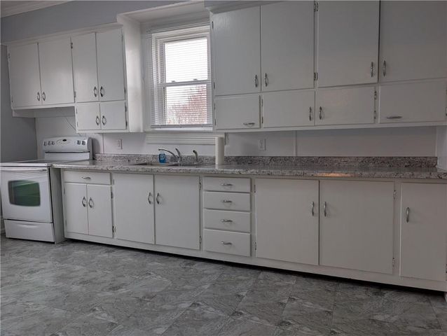 709 W Benton Street, Windsor, MO 65360