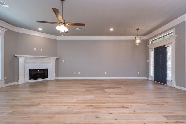 12 Majestic Court, Maumelle, AR 72113