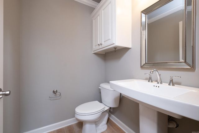 12 Majestic Court, Maumelle, AR 72113