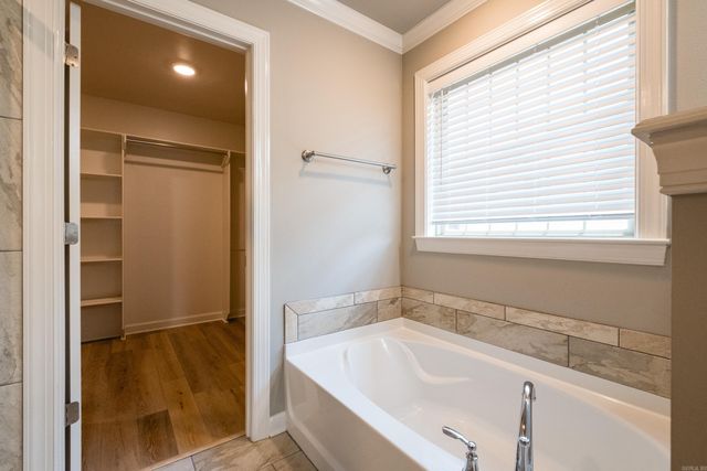 12 Majestic Court, Maumelle, AR 72113