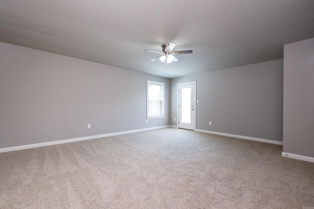 12 Majestic Court, Maumelle, AR 72113