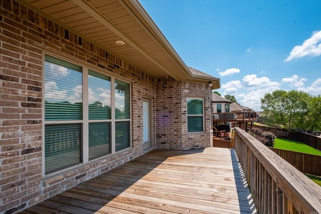 12 Majestic Court, Maumelle, AR 72113