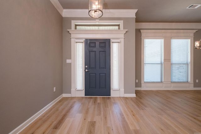 12 Majestic Court, Maumelle, AR 72113