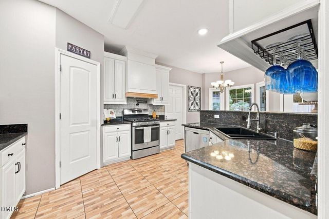 2516 Deanwood Drive, Raleigh, NC 27615