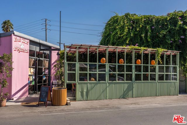 2660 Newell Street, Los Angeles, CA 90039