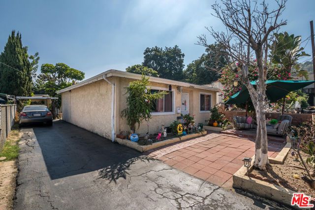 2660 Newell Street, Los Angeles, CA 90039
