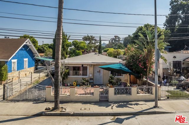 2660 Newell Street, Los Angeles, CA 90039