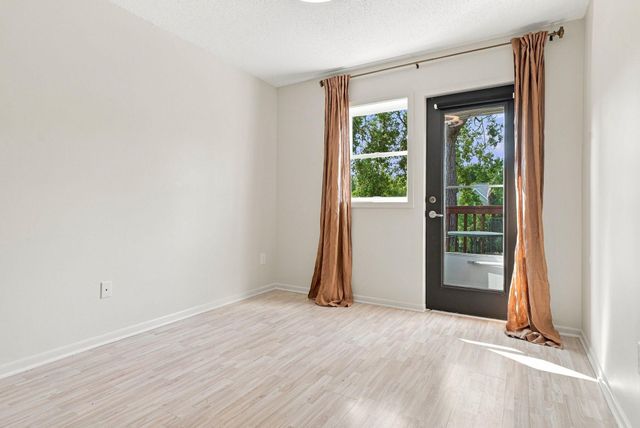 1911 S 5th Street, Minneapolis, MN 55454